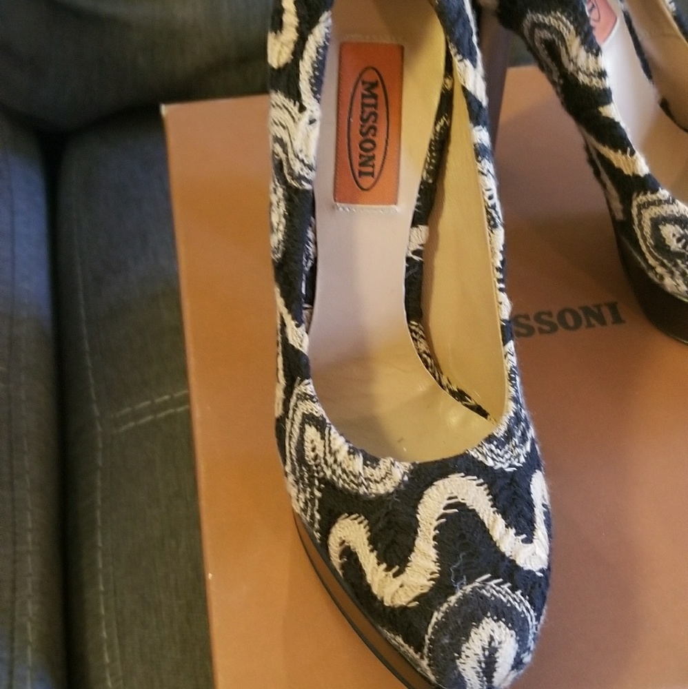 Missoni platform pumps -New In Box - Picture 3 of 7